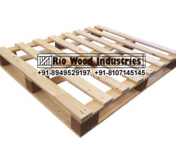 Wooden 4 Way Pallets